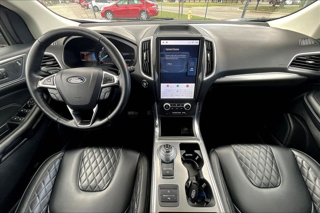 Used 2024 Ford Edge Titanium image 20
