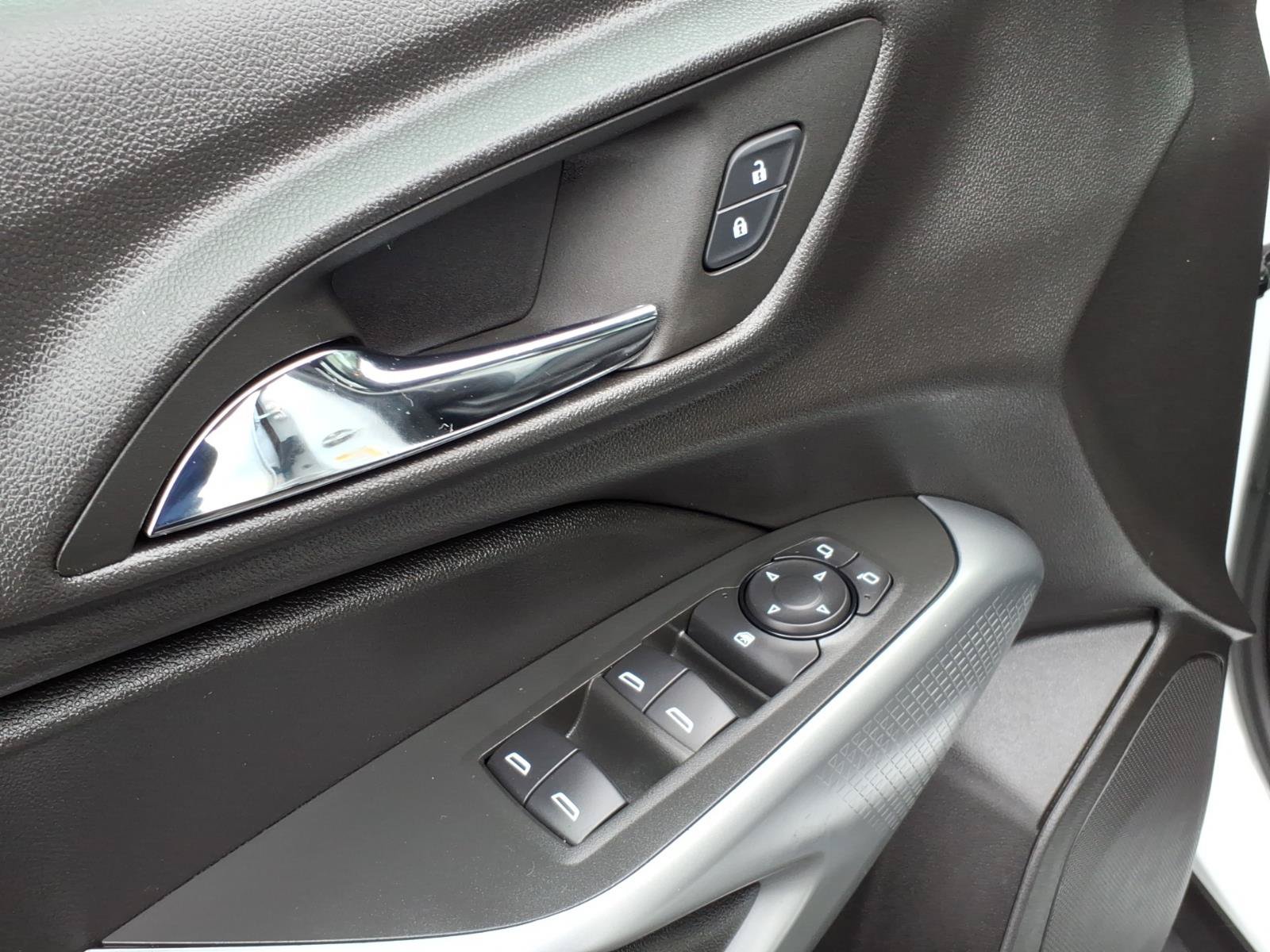Certified 2024 Chevrolet Trax LS w/ LS Convenience Package FWD image 15