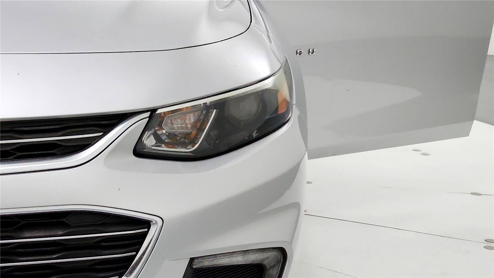 Used 2016 Chevrolet Malibu LT image 19