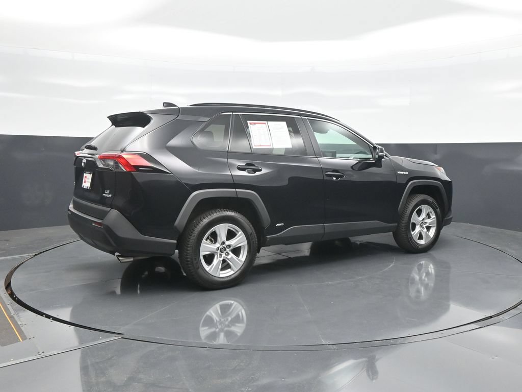 Certified 2020 Toyota RAV4 LE w/ Carpet Mat Package AWD/4WD image 7