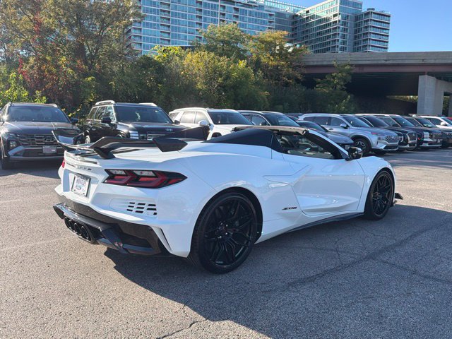 Used 2024 Chevrolet Corvette Z06 w/ Z07 Performance Package RWD image 8
