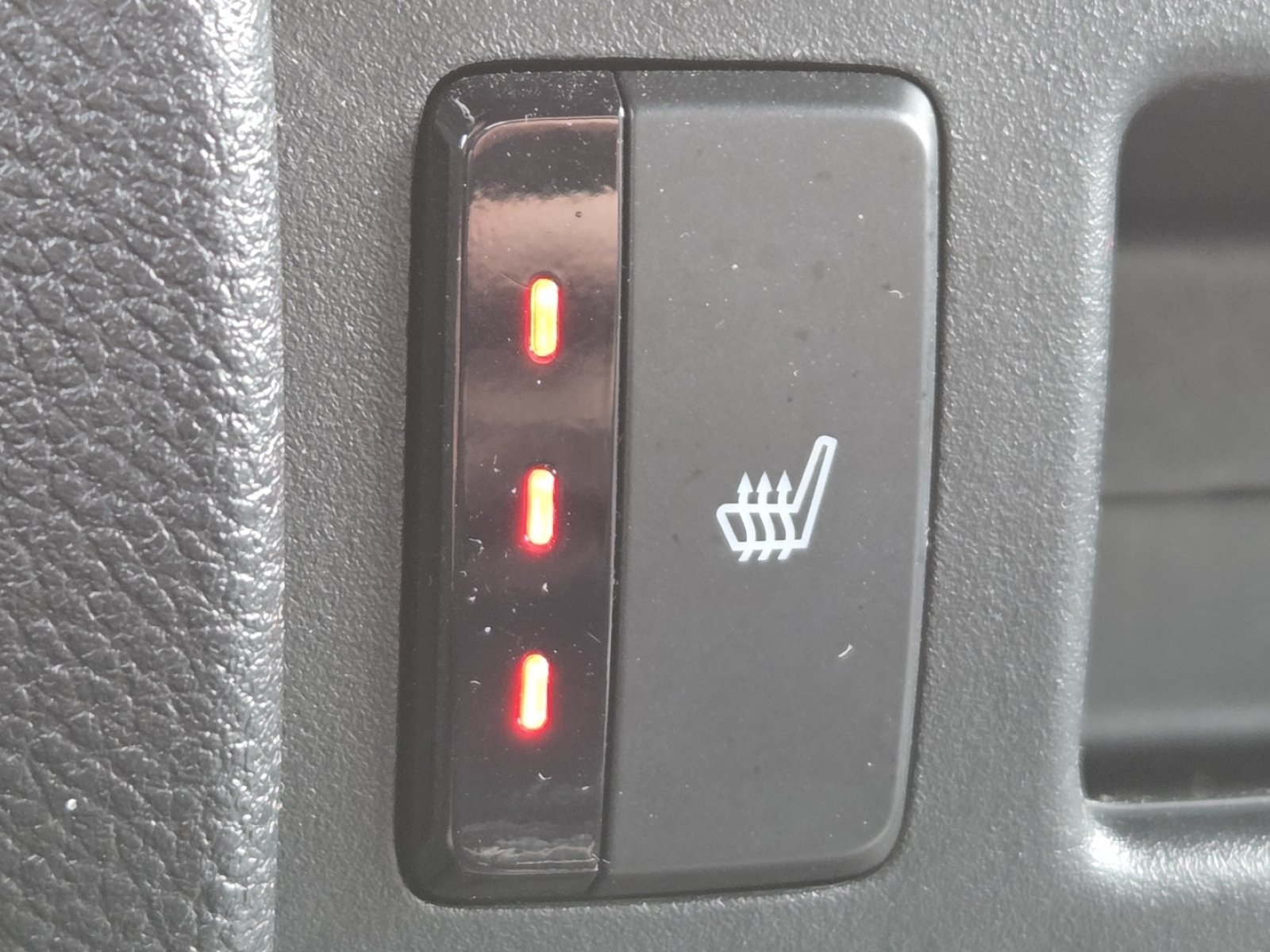 Used 2023 Honda Passport EX-L image 8