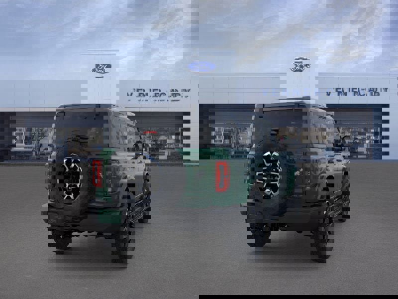 New 2025 Ford Bronco Outer Banks image 8