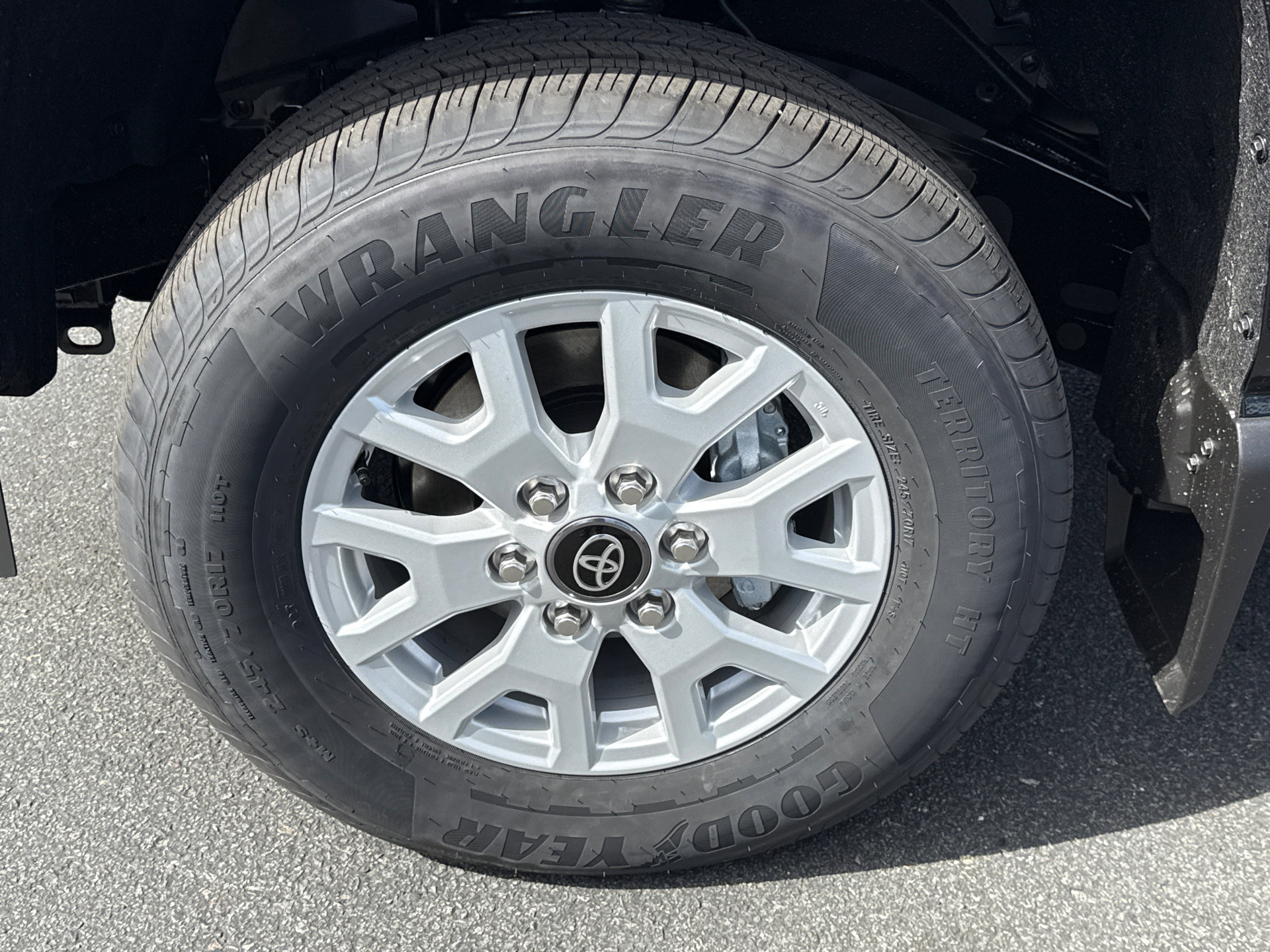 New 2026 Toyota Tacoma SR5 AWD/4WD image 6