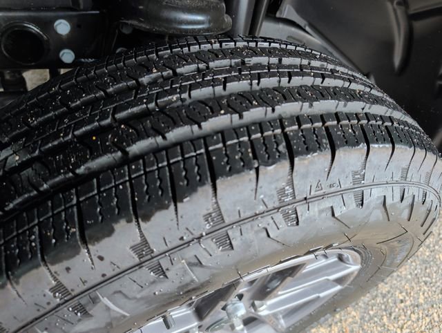 Used 2025 Jeep Wrangler Sport S image 35