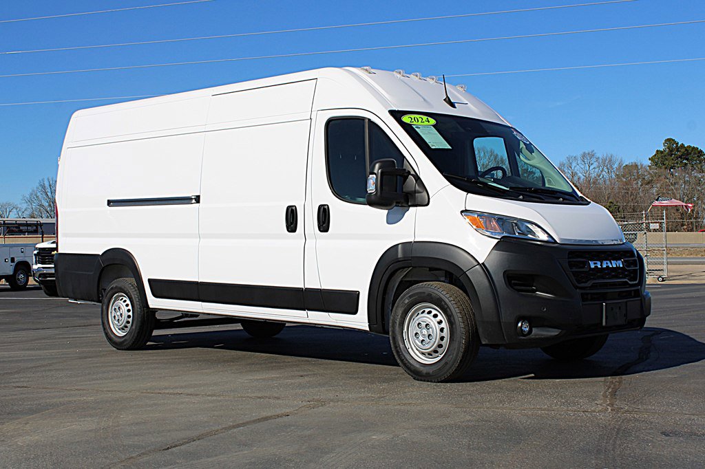 Used 2024 RAM ProMaster 3500 w/ Safety Group image 4