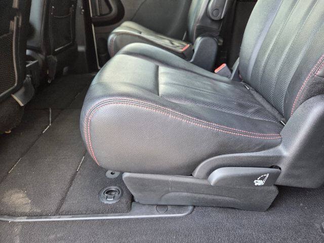 Used 2020 Dodge Grand Caravan GT FWD image 33