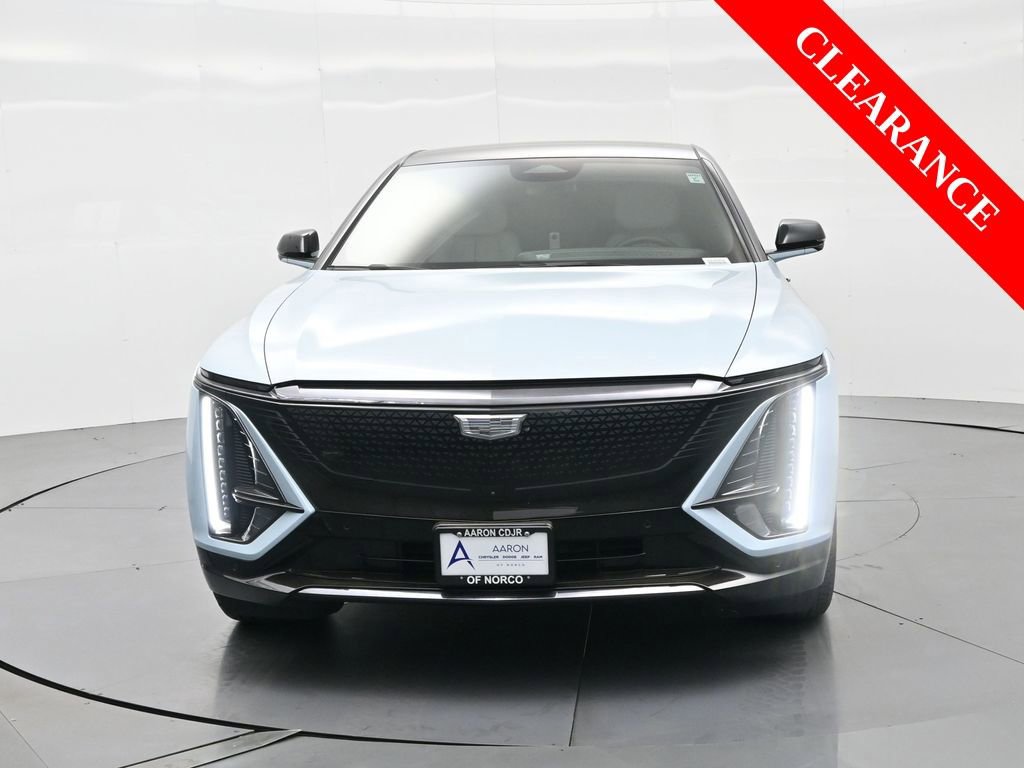 Used 2025 Cadillac Lyriq Sport image 3