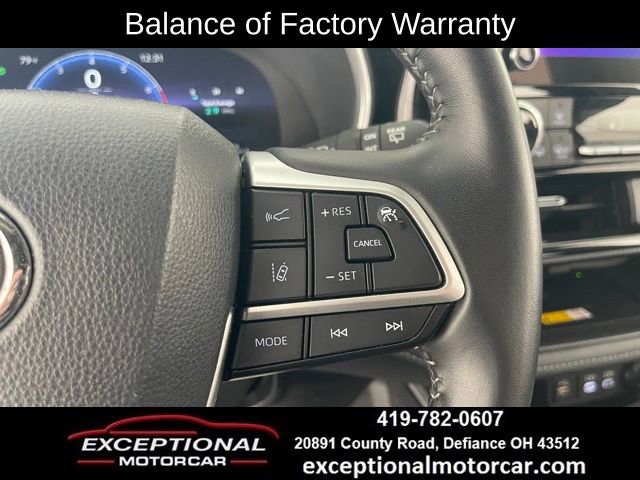 Used 2025 Toyota Highlander XSE AWD/4WD image 38