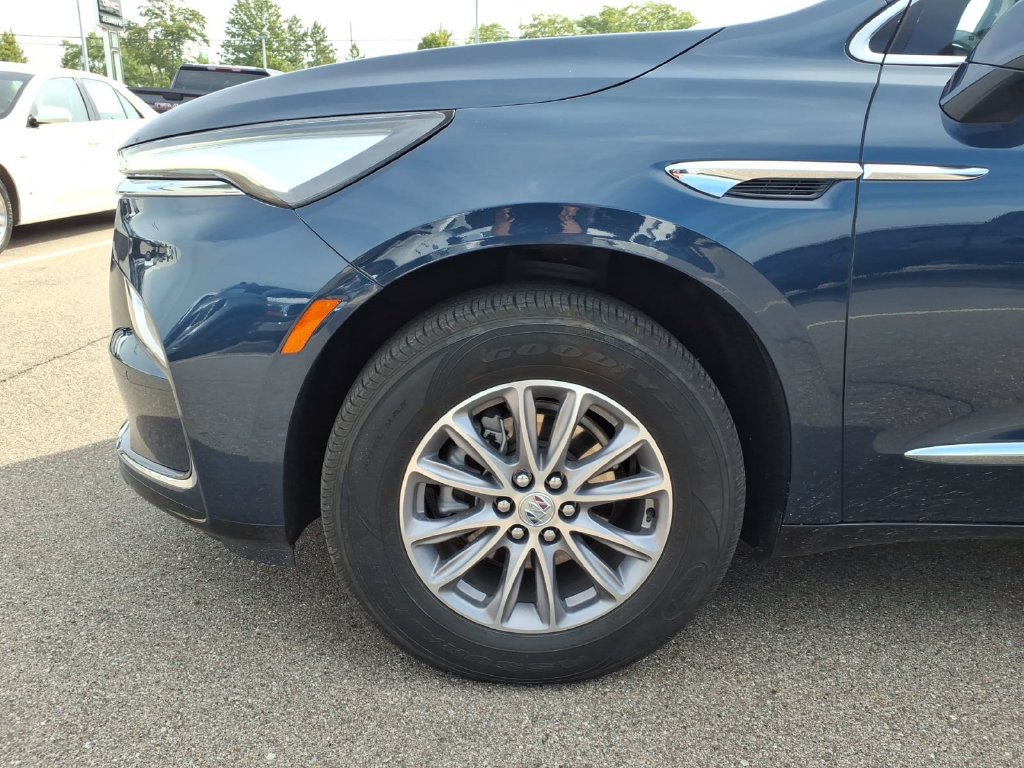 Certified 2024 Buick Enclave Essence w/ LPO, Floor Liner Package FWD image 25