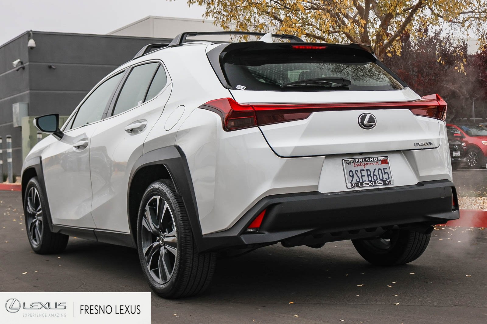 Used 2025 Lexus UX 300h FWD image 4