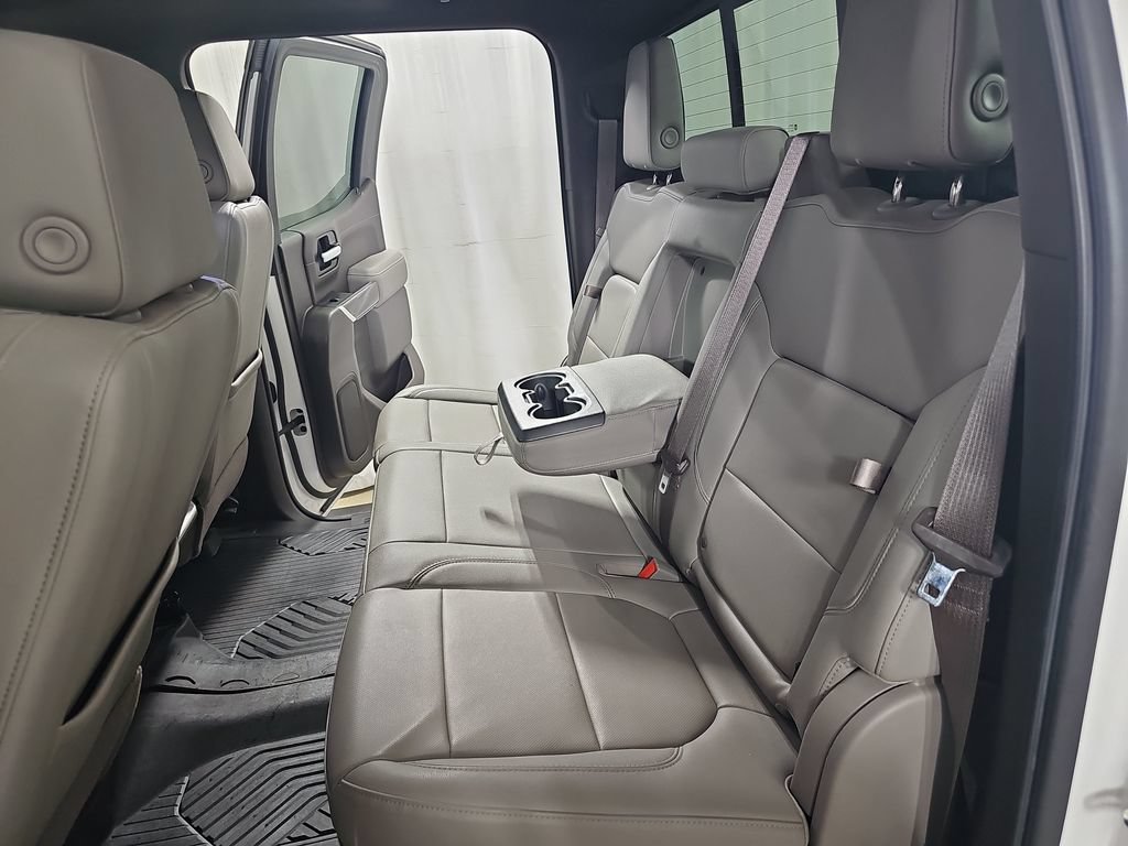 Certified 2022 Chevrolet Silverado 1500 LTZ w/ LTZ Premium Package AWD/4WD image 18