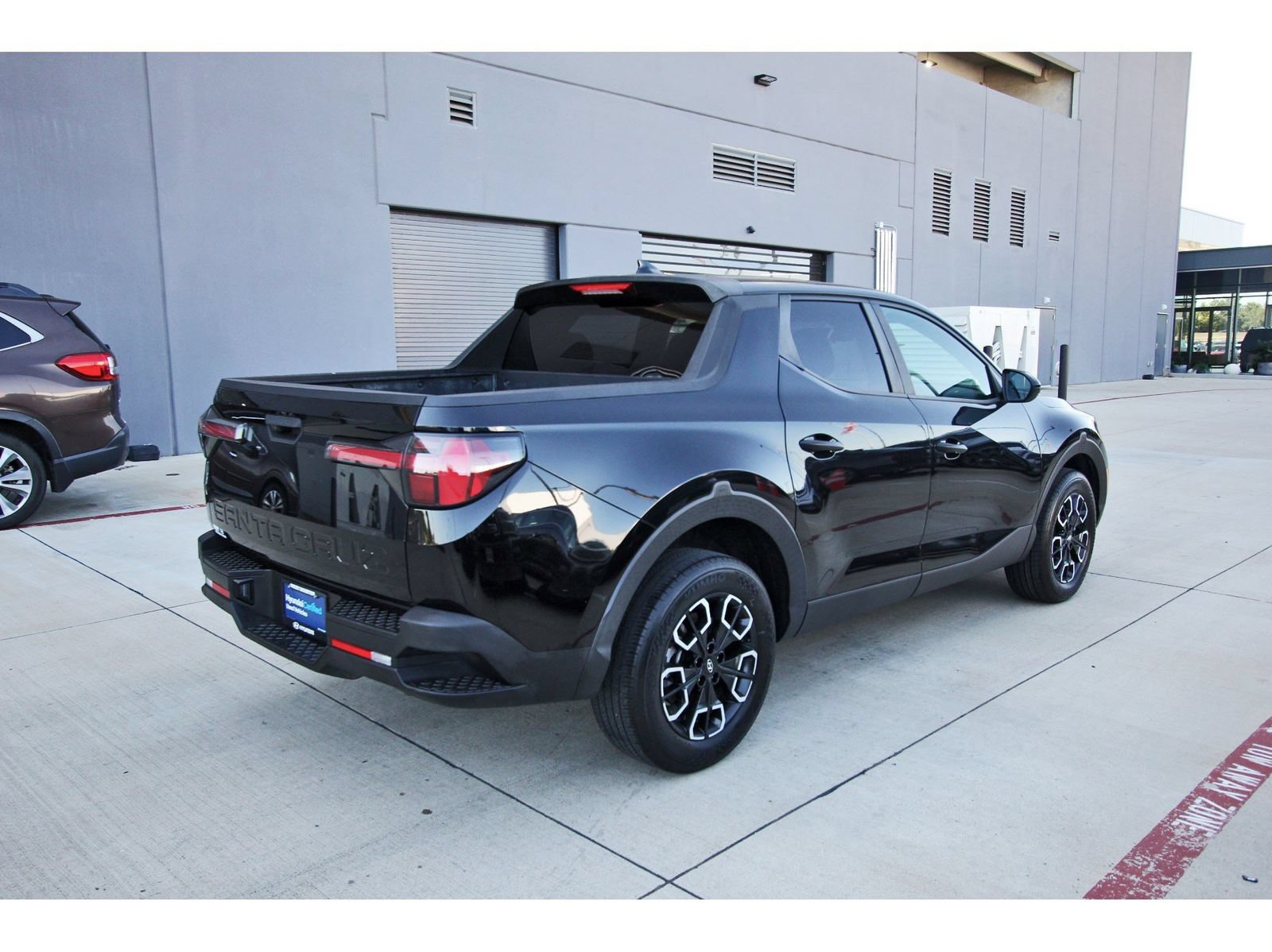 Certified 2022 Hyundai Santa Cruz SE FWD image 9