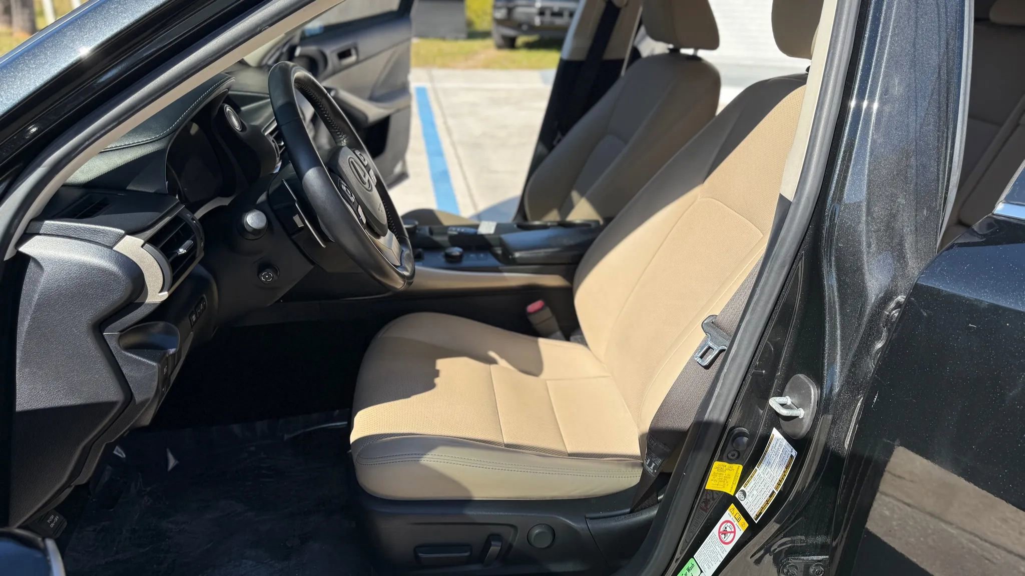 Used 2019 Lexus IS 300 w/ Premium Package RWD image 10