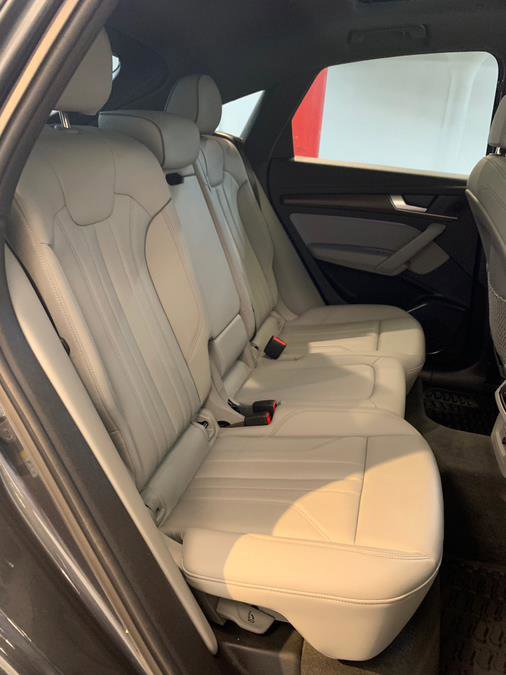 Used 2022 Audi Q5 2.0T Premium image 54