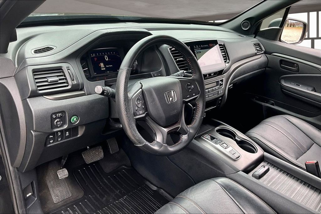 Used 2023 Honda Passport TrailSport image 17