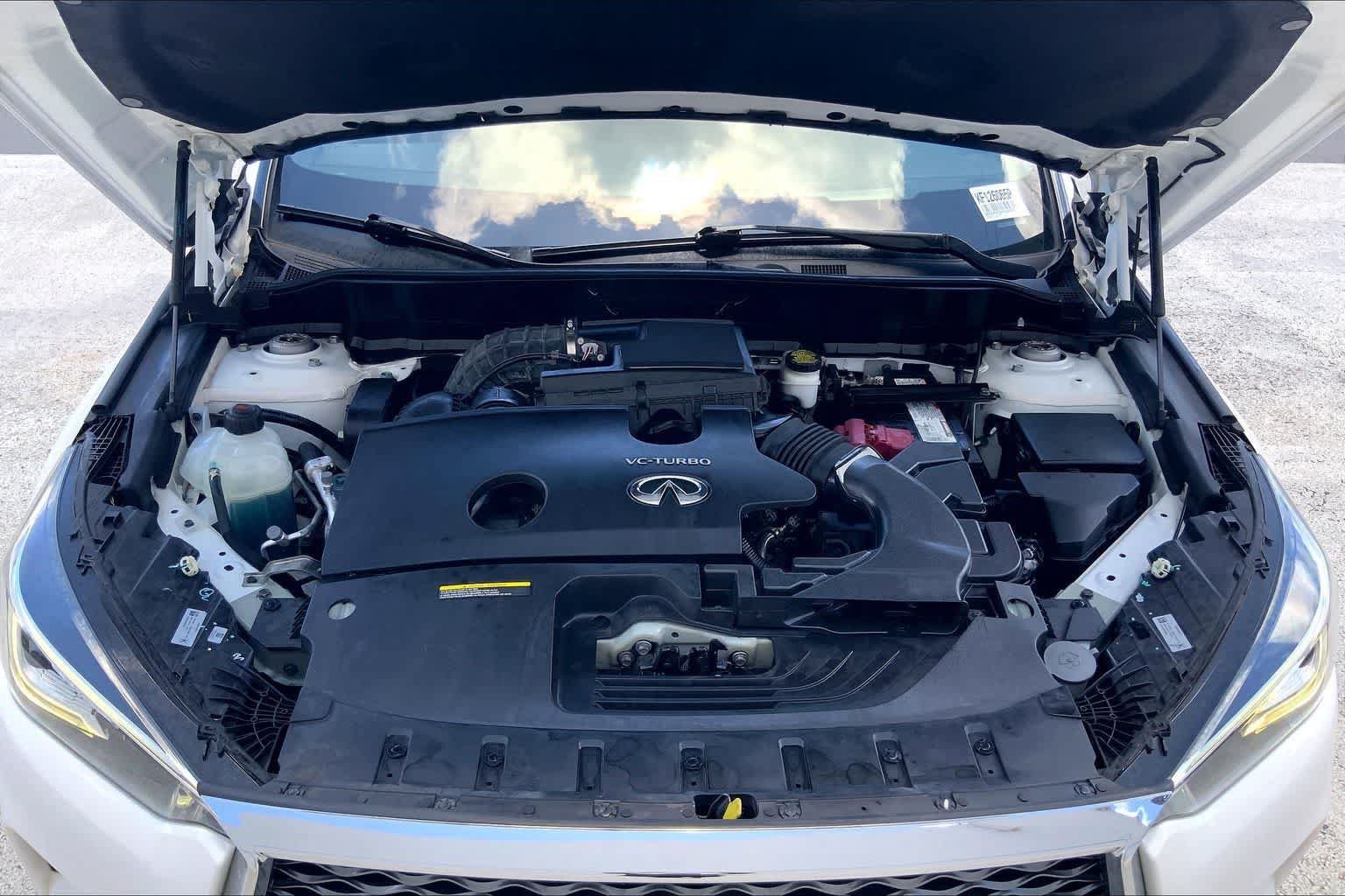 Used 2019 INFINITI QX50 Essential w/ Sensory Package FWD image 9