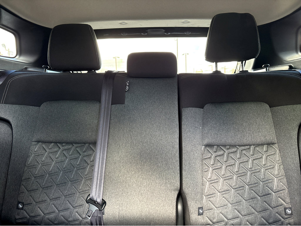 Used 2025 Nissan Kicks SV FWD image 18