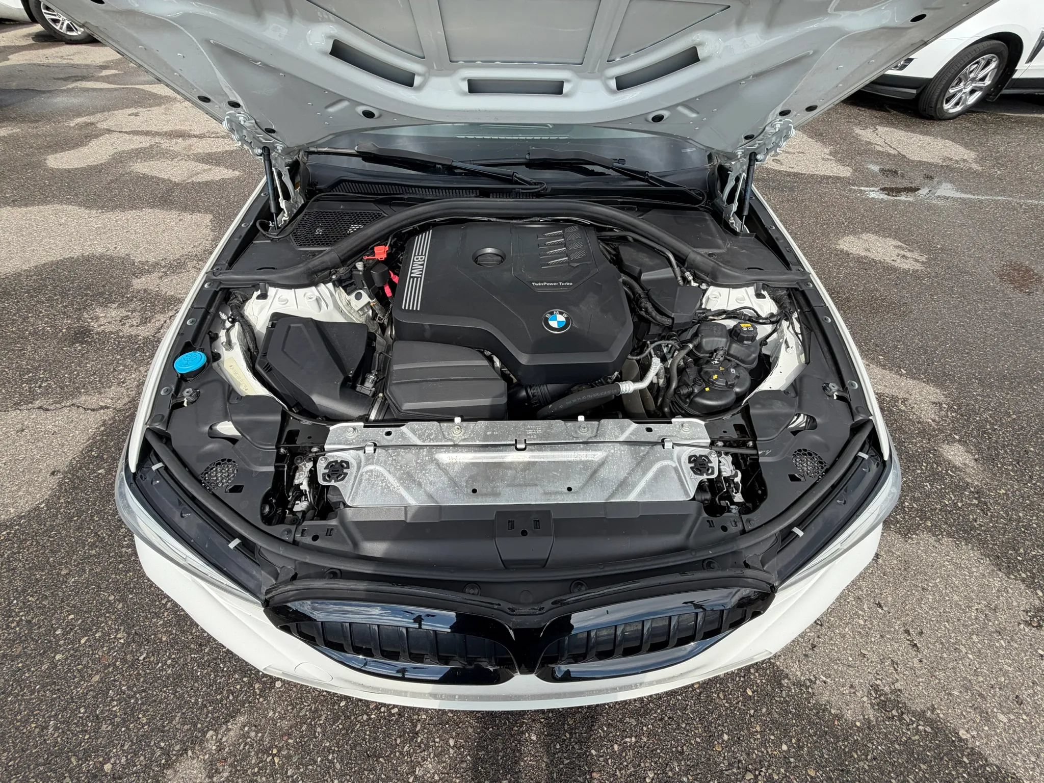 Used 2020 BMW 330i xDrive Sedan w/ M Sport Package AWD/4WD image 13