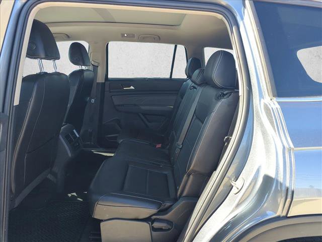 Used 2022 Volkswagen Atlas SEL R-Line AWD/4WD image 20
