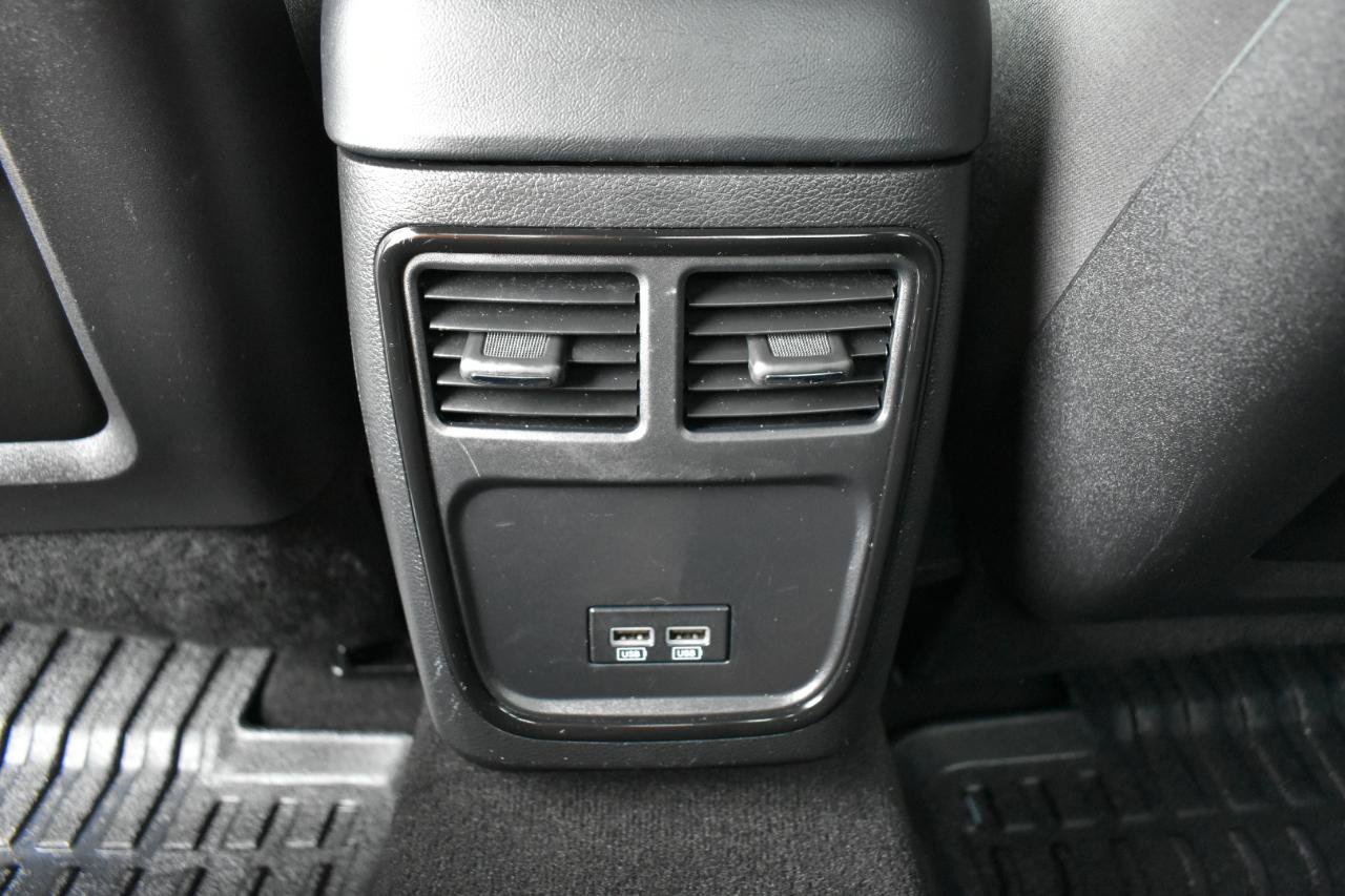 Used 2021 Dodge Charger R/T w/ Blacktop Package RWD image 37