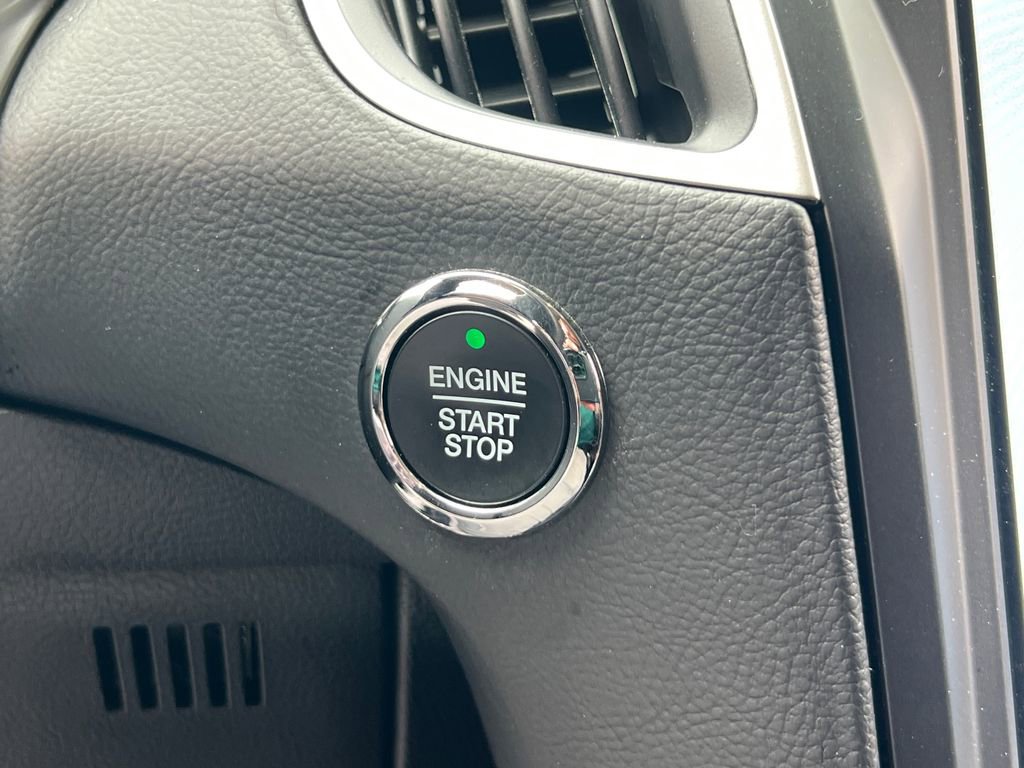 Used 2022 Ford Edge SE w/ Black Appearance Package image 29