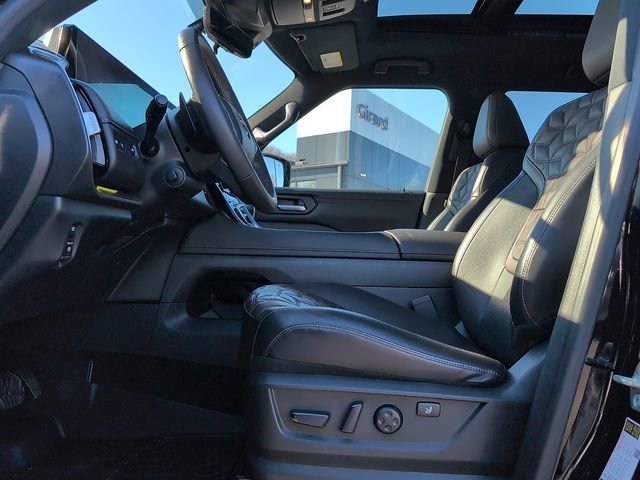 Used 2025 Nissan Armada Platinum Reserve image 14