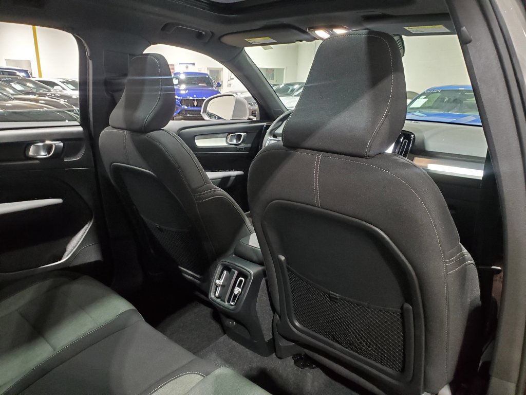 Used 2025 Volvo XC40 B5 Core AWD/4WD image 21