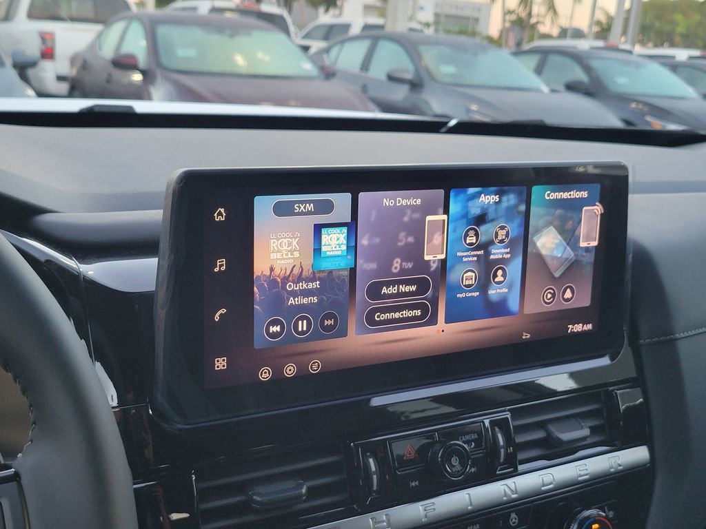 New 2026 Nissan Pathfinder SL image 8