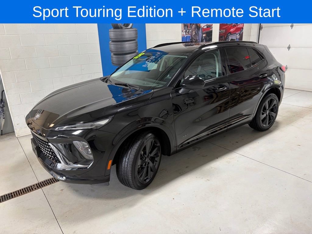 Used 2025 Buick Envision Sport Touring image 4