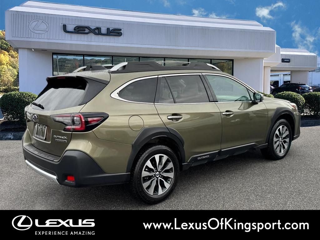 Used 2023 Subaru Outback Touring XT AWD/4WD image 5