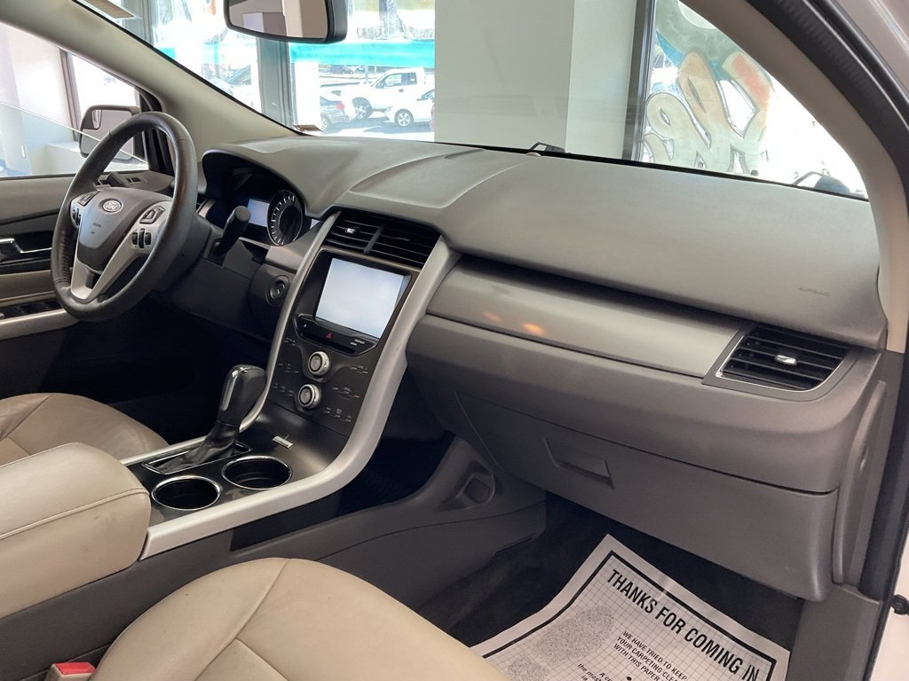 Used 2014 Ford Edge SEL w/ Equipment Group 205A image 17