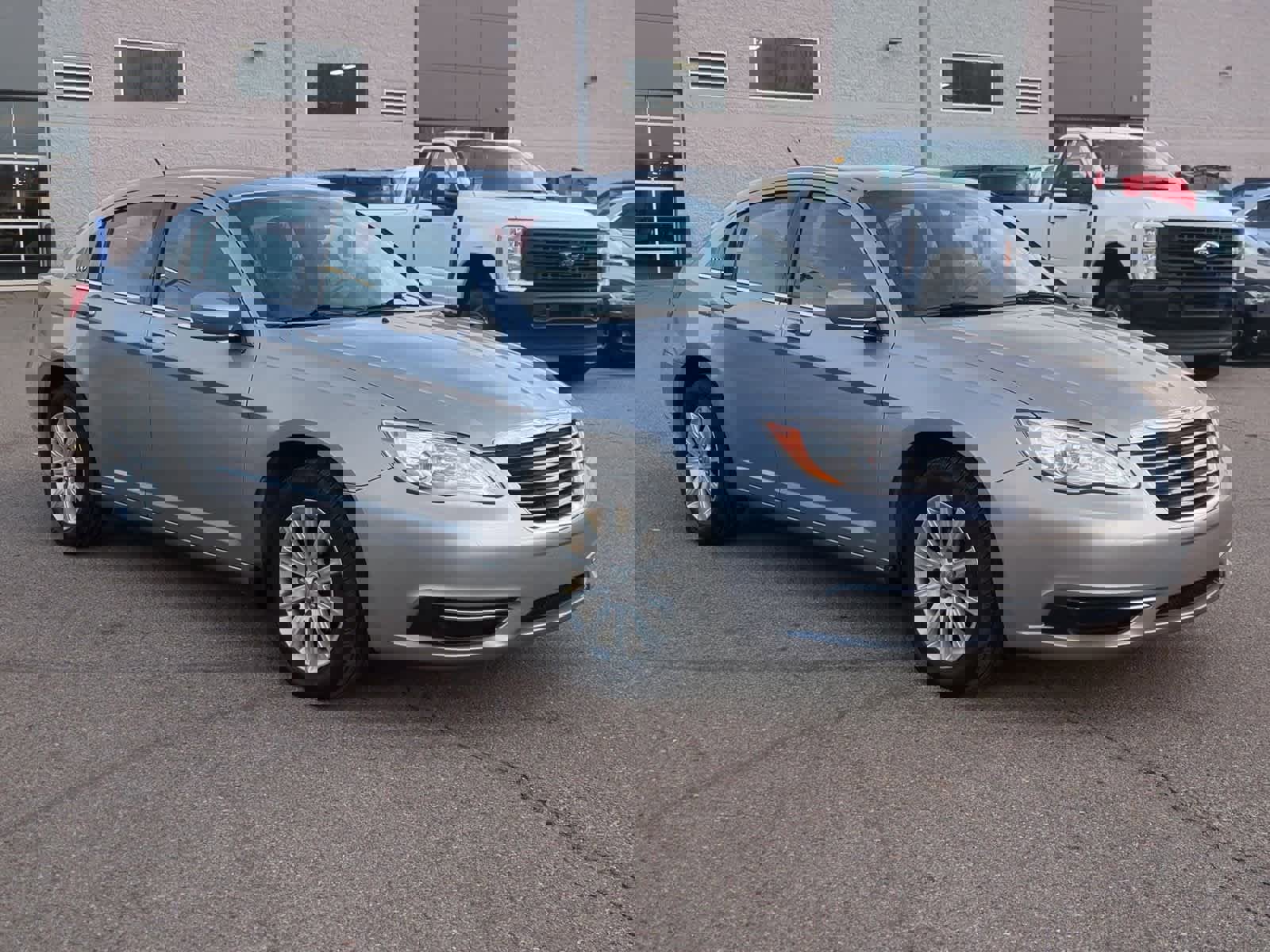 Used 2013 Chrysler 200 Touring w/ Cold Weather Group image 2