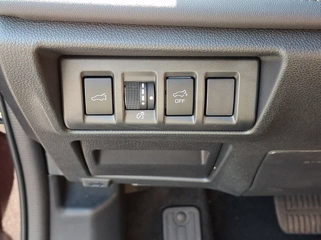 Used 2025 Subaru Outback Limited AWD/4WD image 26