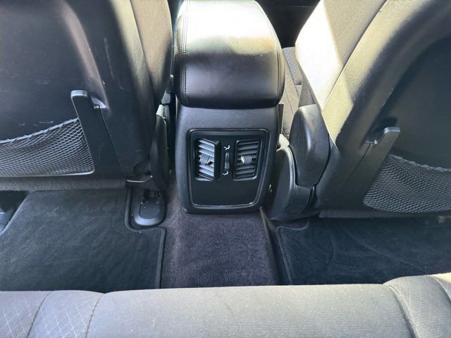 Used 2018 Jeep Grand Cherokee Laredo image 24