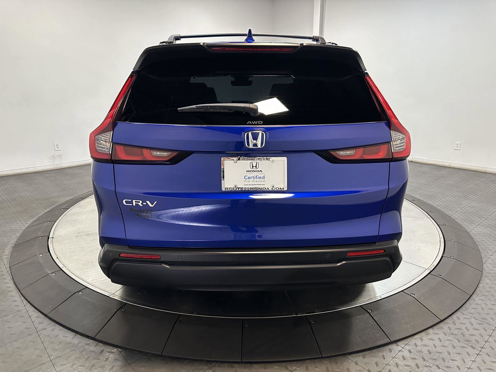 Used 2024 Honda CR-V EX-L image 11