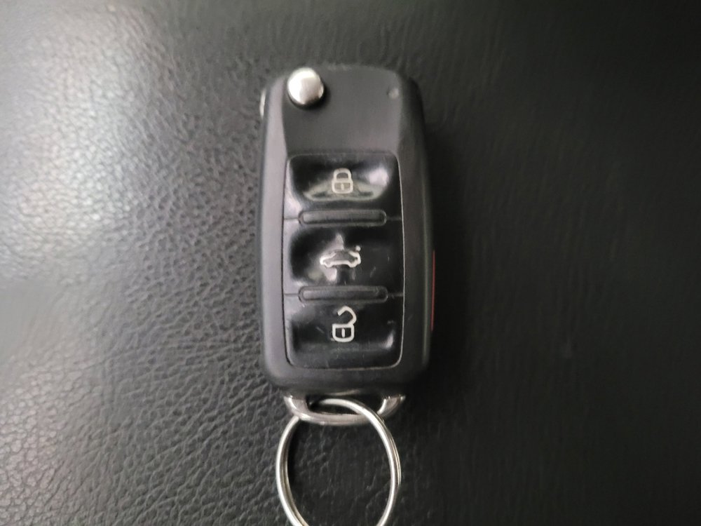 Used 2017 Volkswagen Passat 1.8T R-Line image 32