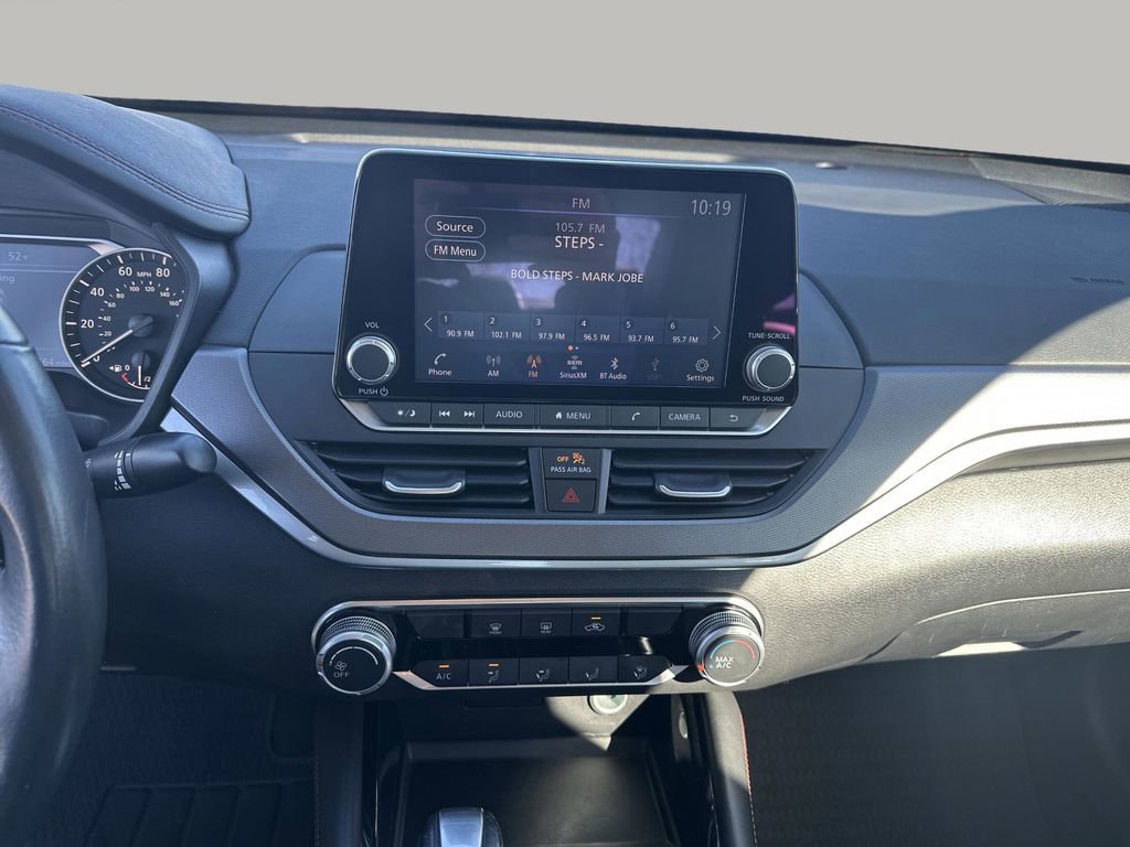 Used 2024 Nissan Altima 2.5 SR image 16