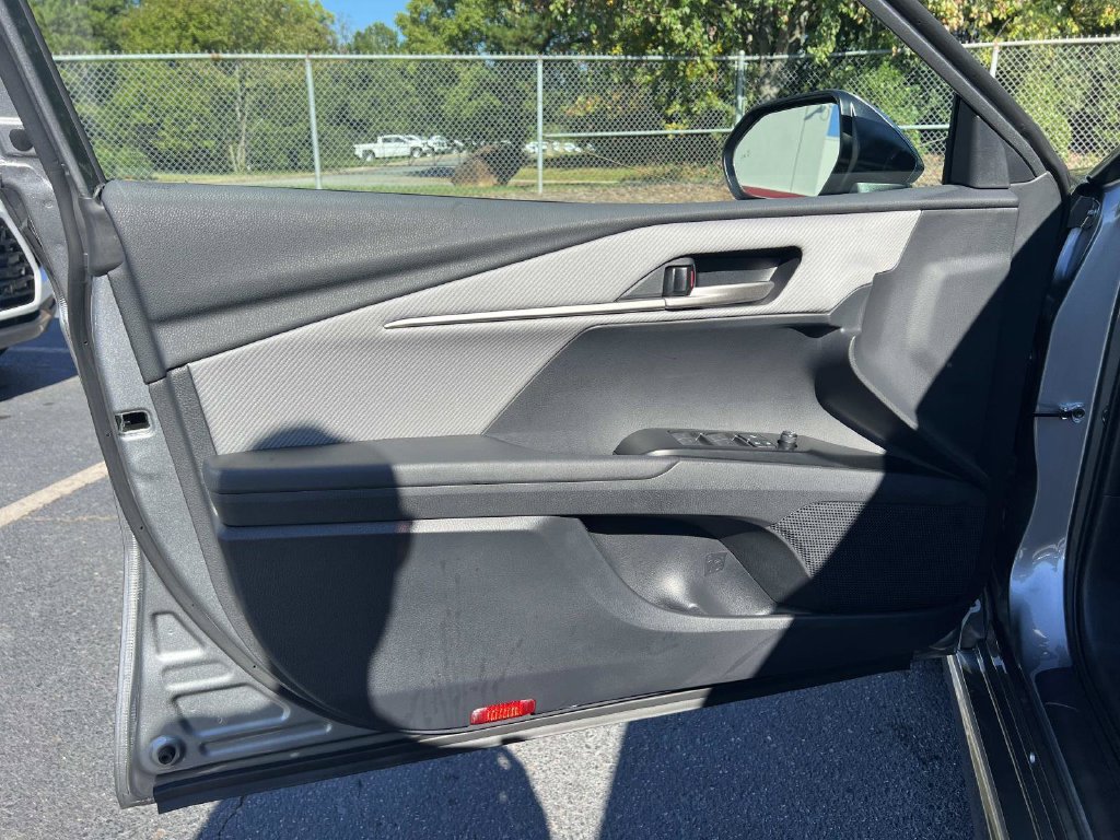 Used 2026 Toyota Camry SE FWD image 22
