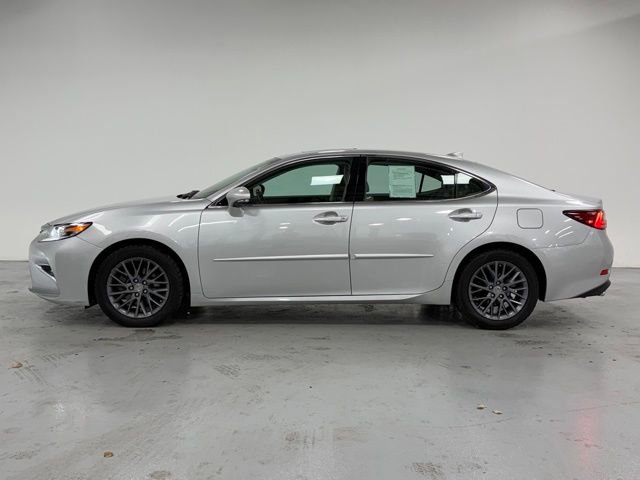 Used 2018 Lexus ES 350 w/ Navigation System Package image 2