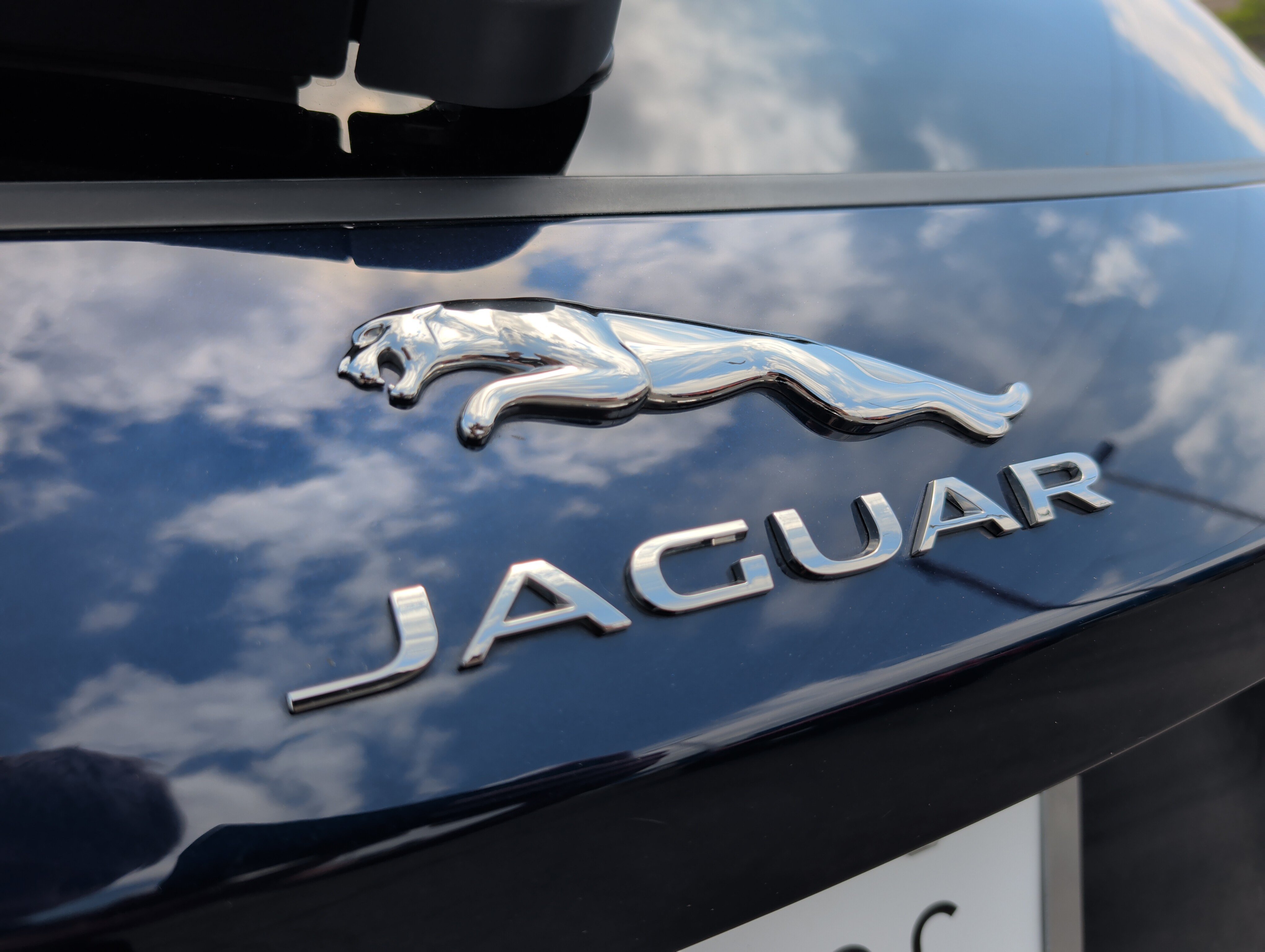 Certified 2022 Jaguar F-PACE S AWD/4WD image 27