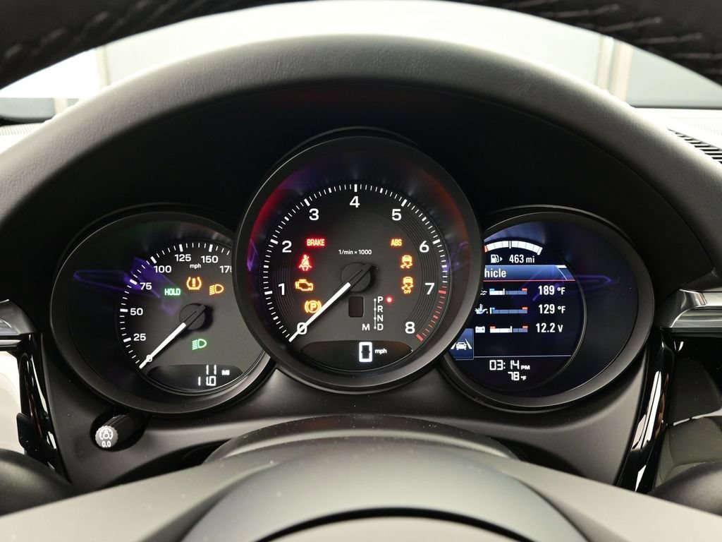Certified 2026 Porsche Macan AWD/4WD image 9