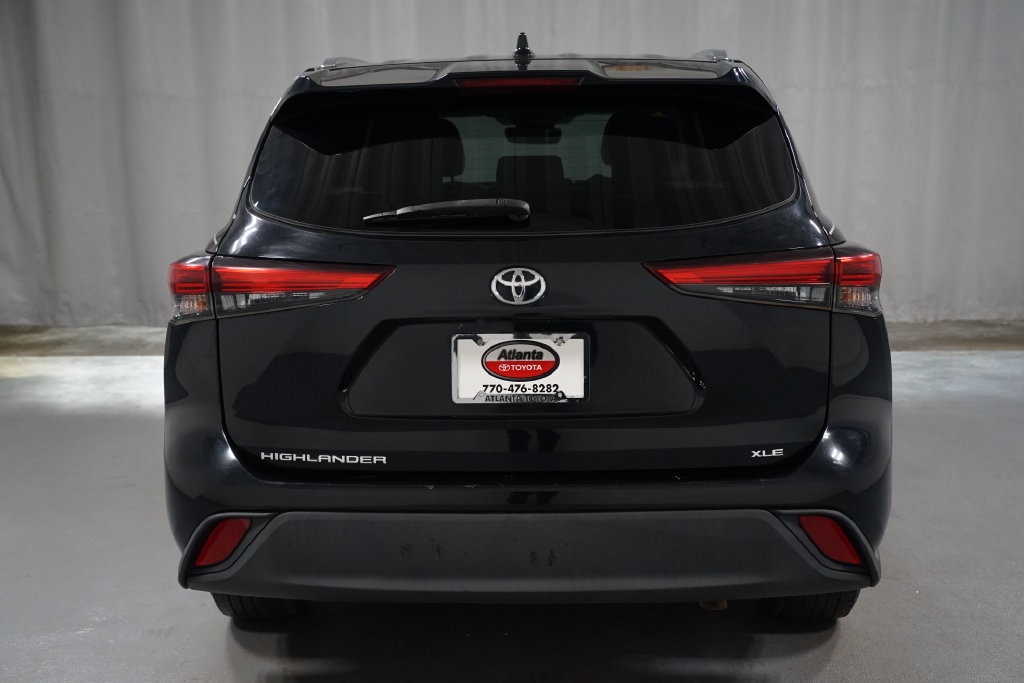 Used 2020 Toyota Highlander XLE FWD image 7