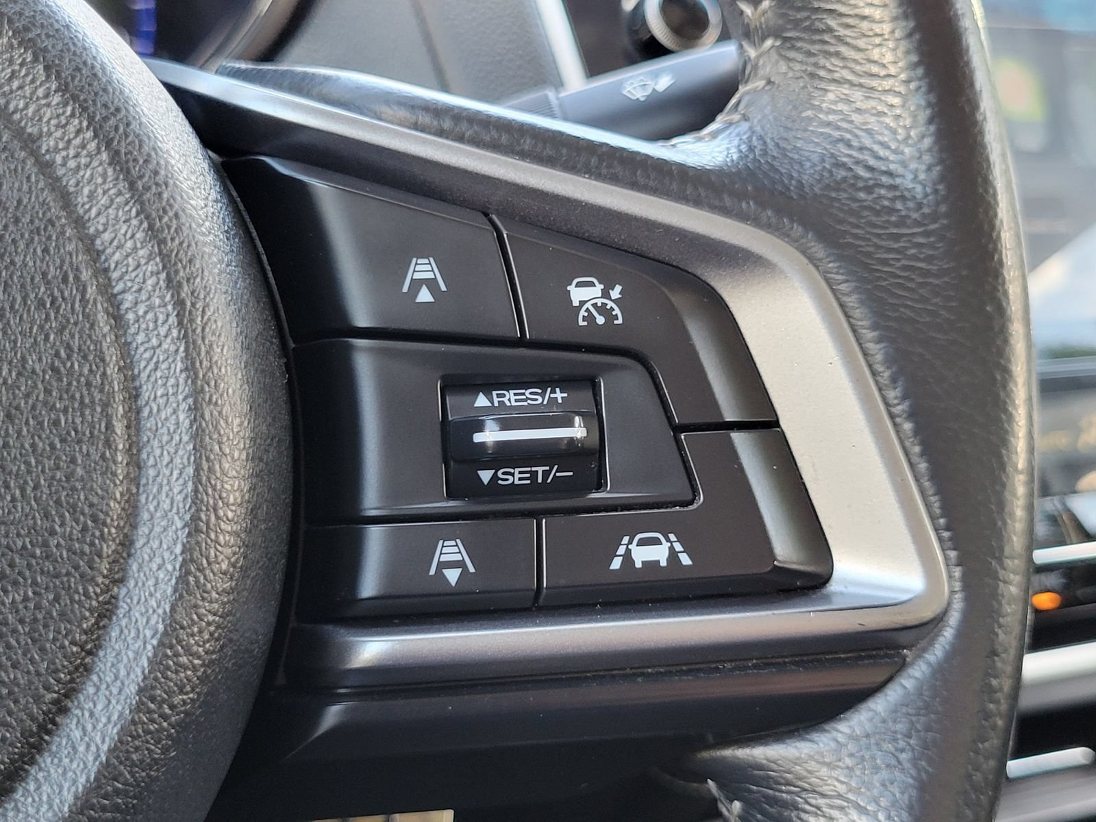 Used 2018 Subaru Legacy 2.5i Premium w/ Eyesight & BSD & Rcta & HBA AWD/4WD image 15