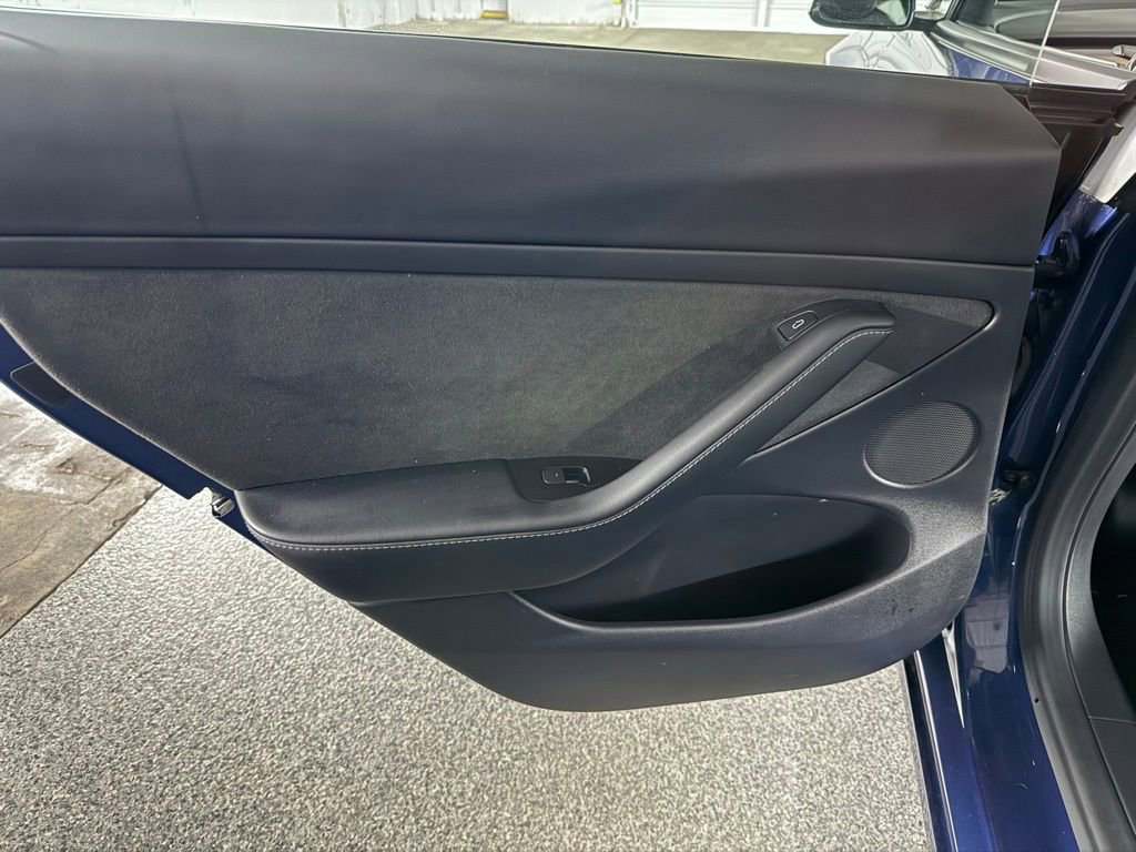 Used 2023 Tesla Model 3 Performance AWD/4WD image 29