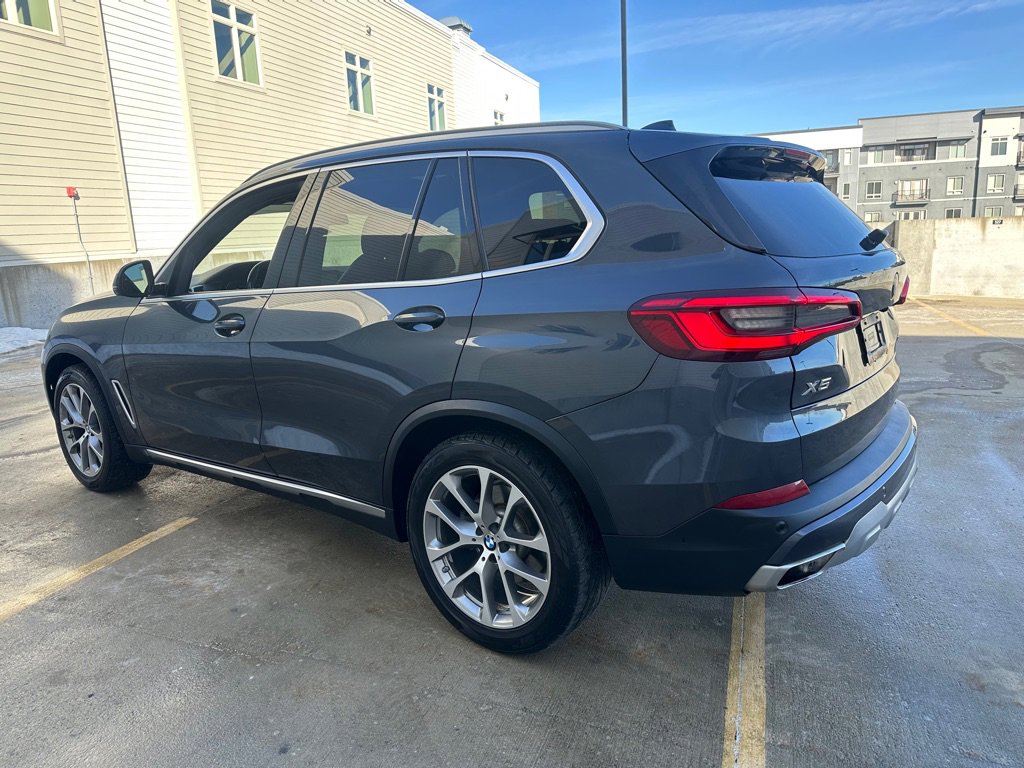 Used 2019 BMW X5 xDrive40i w/ Premium Package 2 AWD/4WD image 5