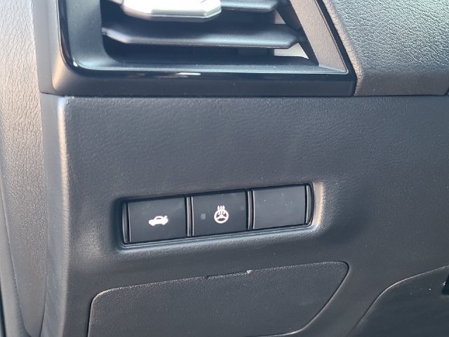 New 2027 Nissan Sentra SV w/ SV Convenience Package FWD image 14