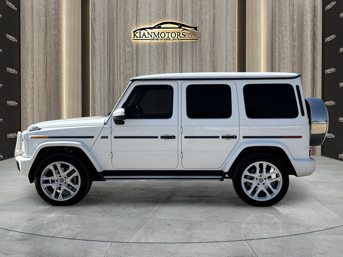 Used 2025 Mercedes-Benz G 550 image 6