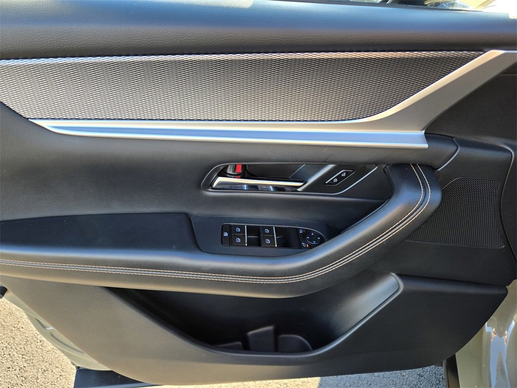 Certified 2025 MAZDA CX-70 Plug-In Hybrid w/ Premium Pkg image 16