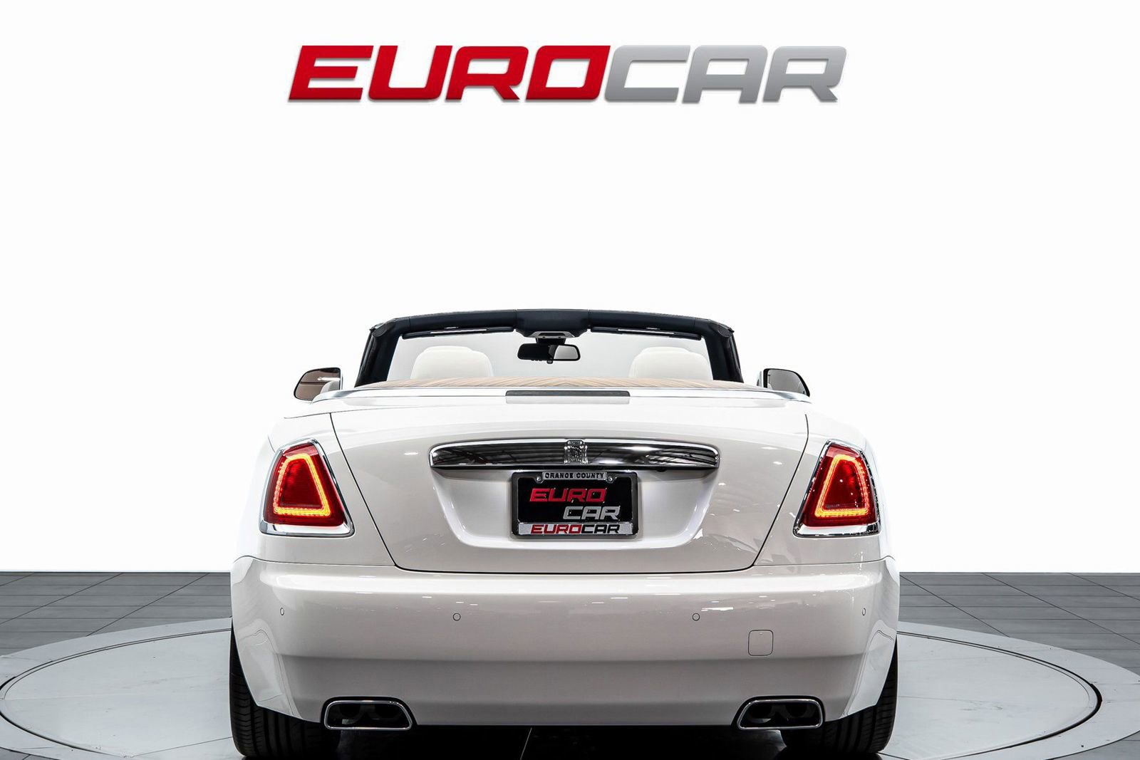 Used 2016 Rolls-Royce Dawn image 5